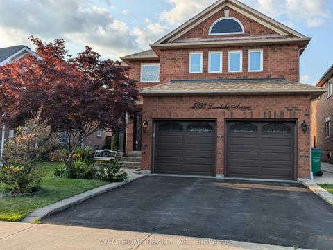 5533 Loonlake Avenue Mississauga ON L5V 2E3