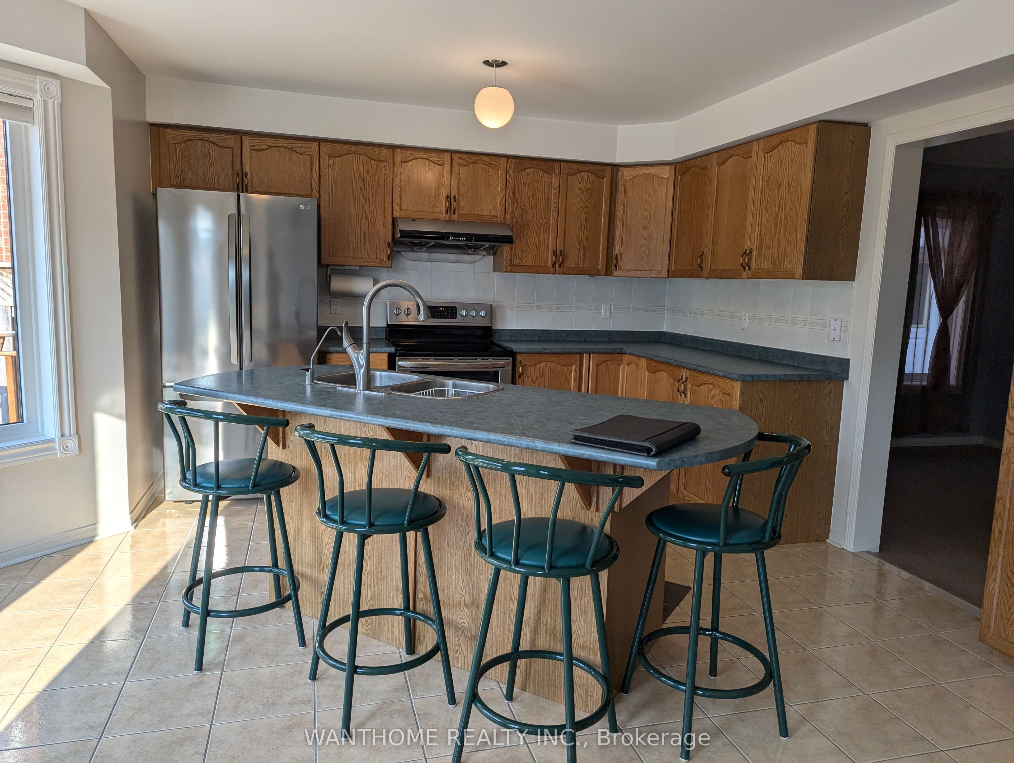 5533 Loonlake Avenue