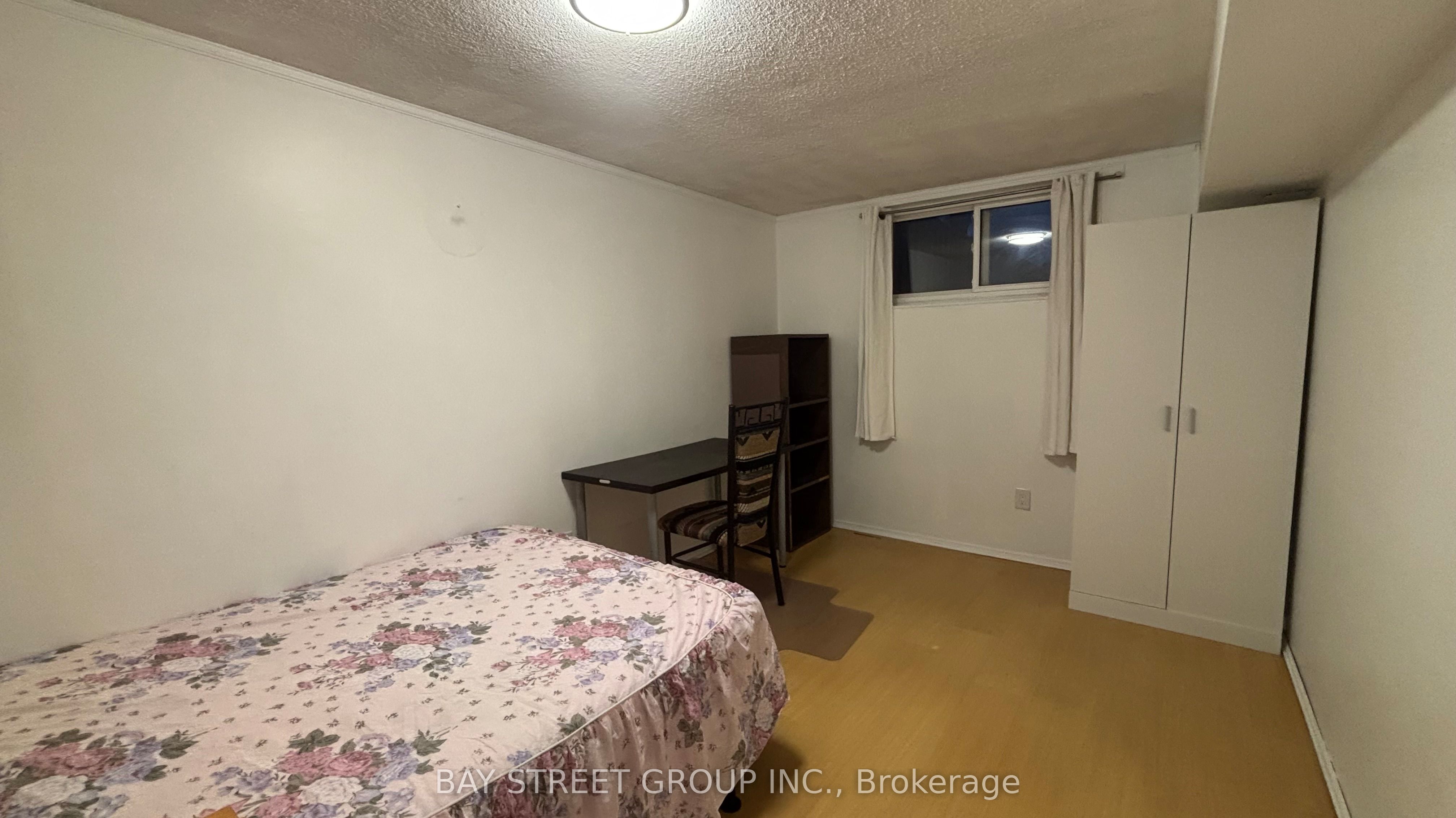 865 Consort Crescent Upper Basement