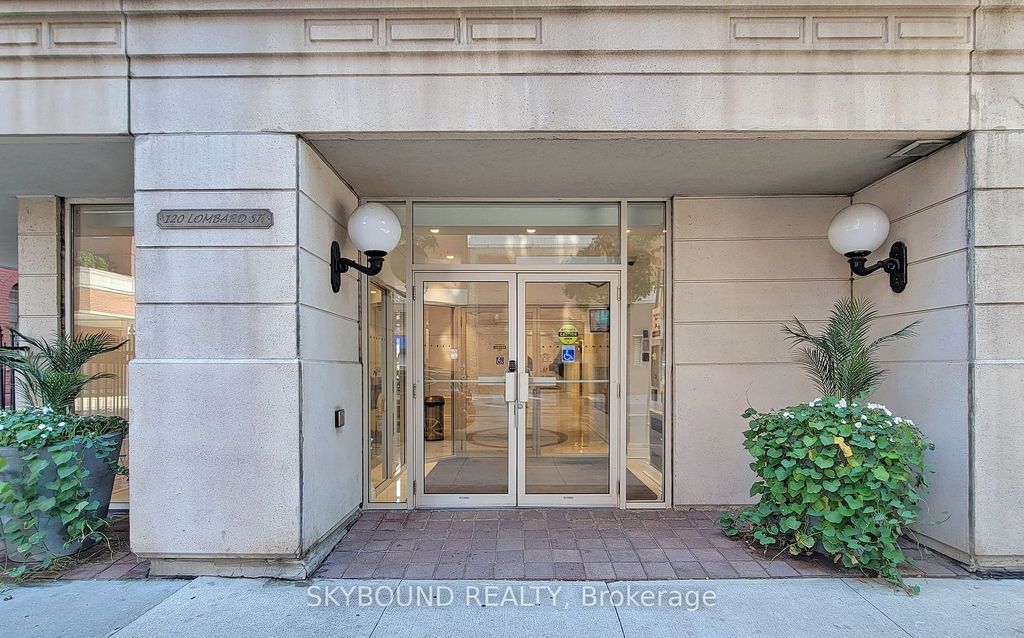Photo of 120 Lombard Street #703, Toronto, ON M5C 3H5 (MLS # C12717604)
