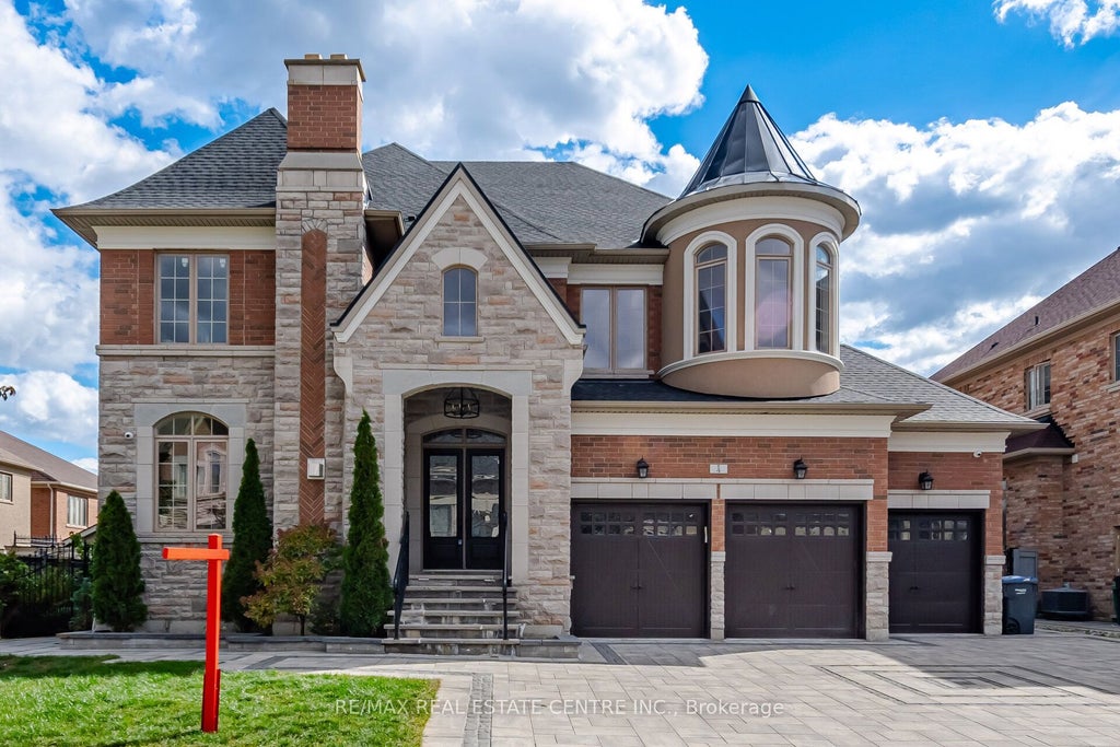 Photo of 4 Calstock Place, Brampton, ON L6X 0X3 (MLS # W13886684)