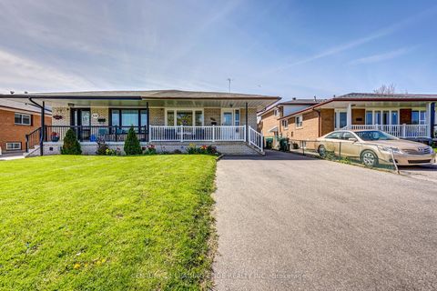 621 - Lower Level Tedwyn Drive Mississauga ON L5A 1K3