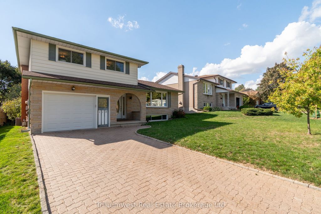 Photo of 115 White Pine Crescent, Waterloo, ON N2V 1B3 (MLS # X12450828)