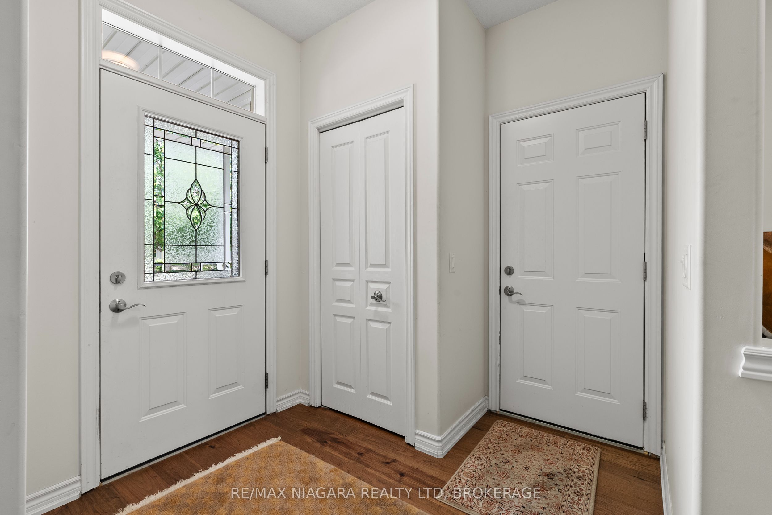 92 Loretta Drive 9