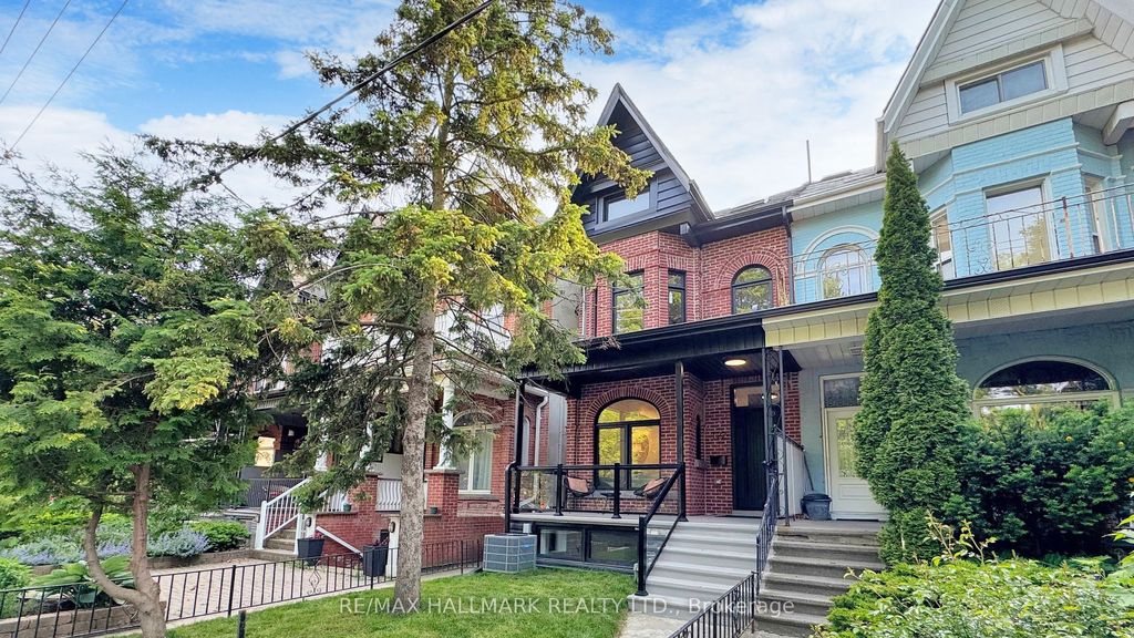 Photo of 122 Crawford Street, Toronto, ON M6J 2V4 (MLS # C12419527)