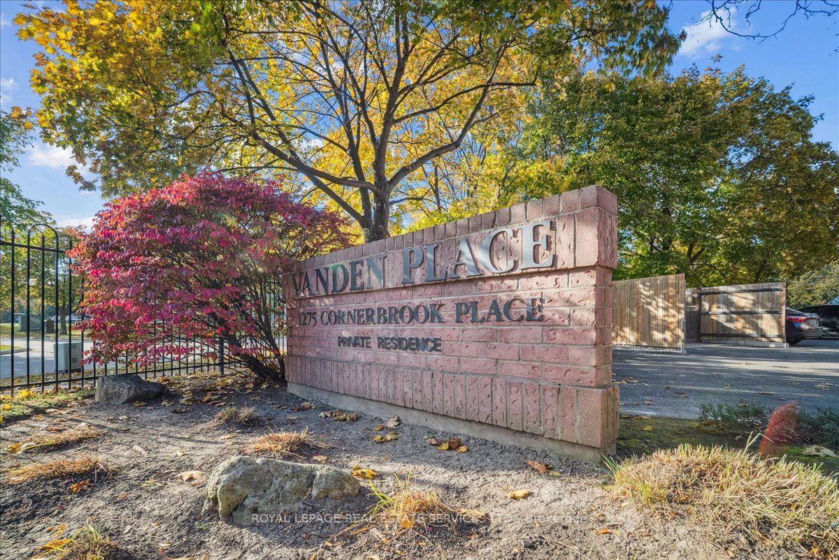 1275 Cornerbrook Place 212