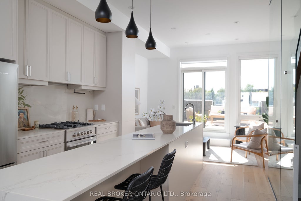 Photo of 62A Perth Avenue, Toronto, ON M6R 2C1 (MLS # C13845334)