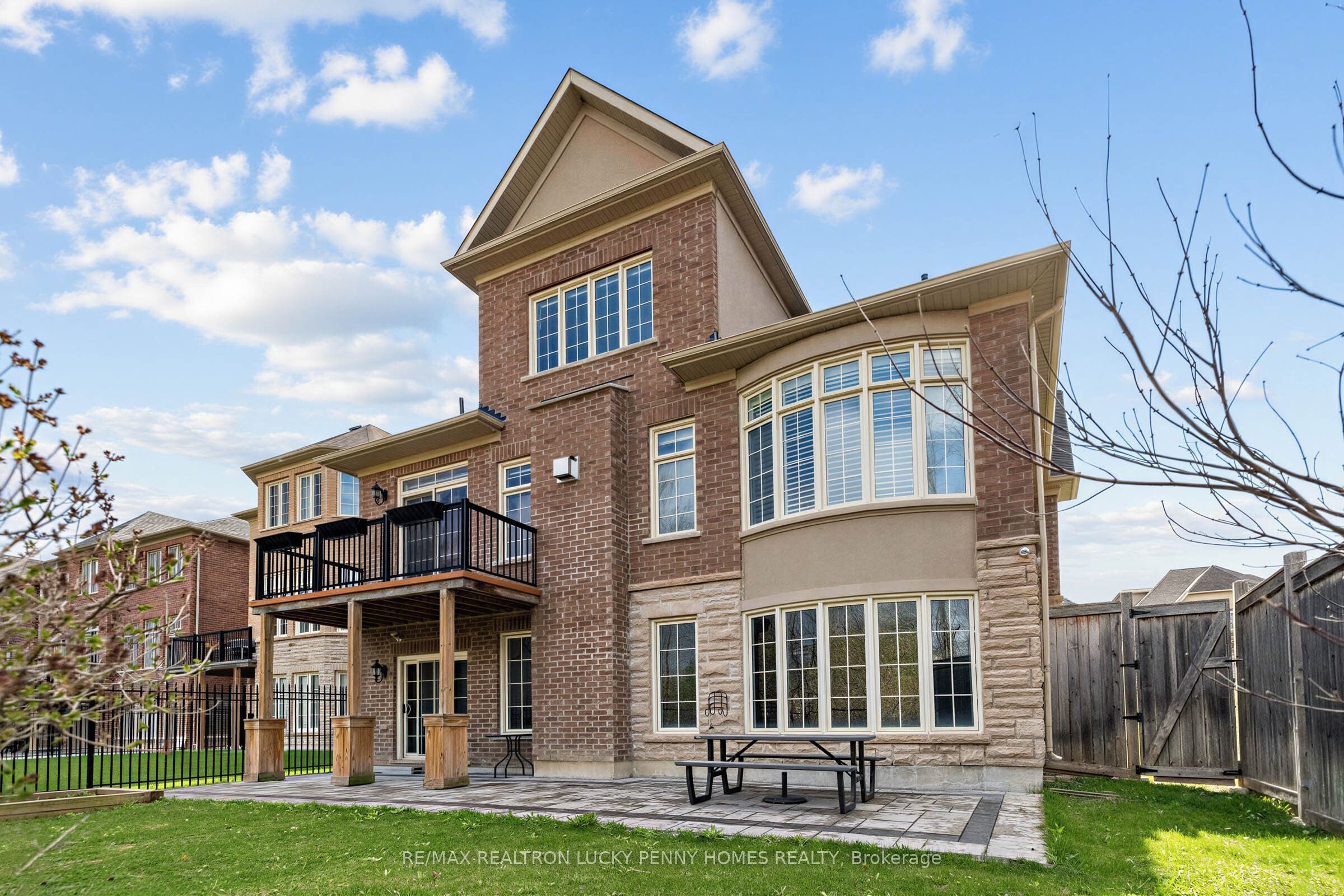 15 Tralee Court