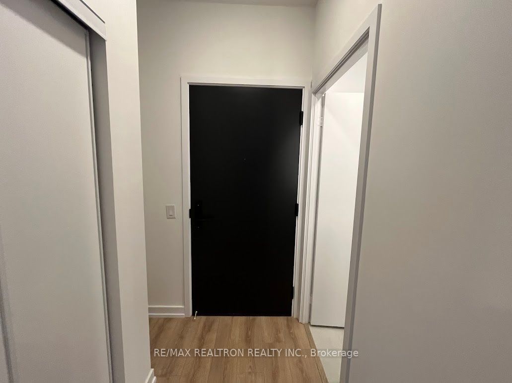 500 Dupont Street 301