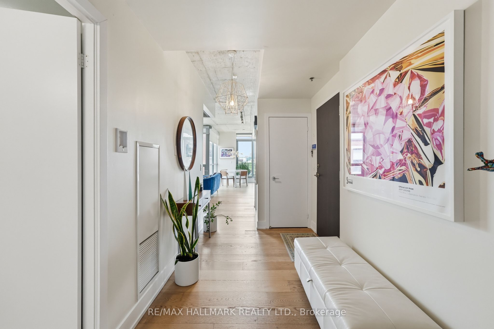 630 Queen Street E 602