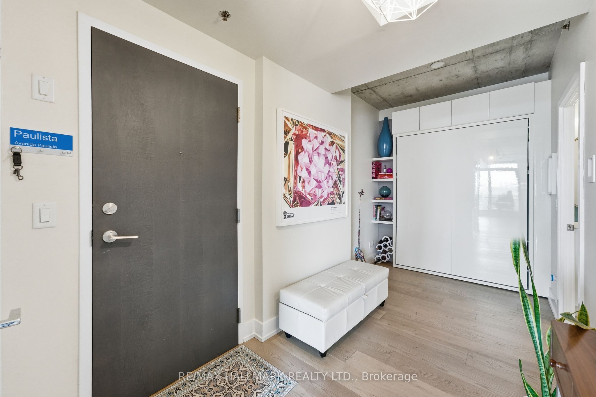 630 Queen Street E 602