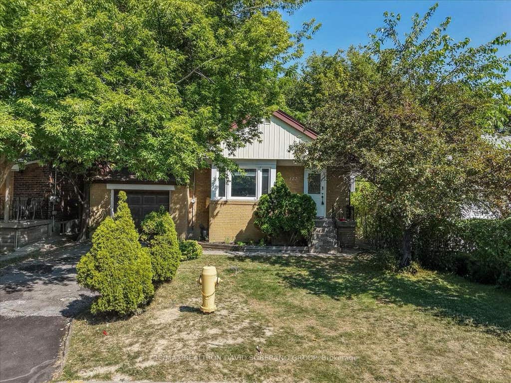 Photo of 122 Mcgillivray Avenue, Toronto, ON M5M 2Y6 (MLS # C13636750)