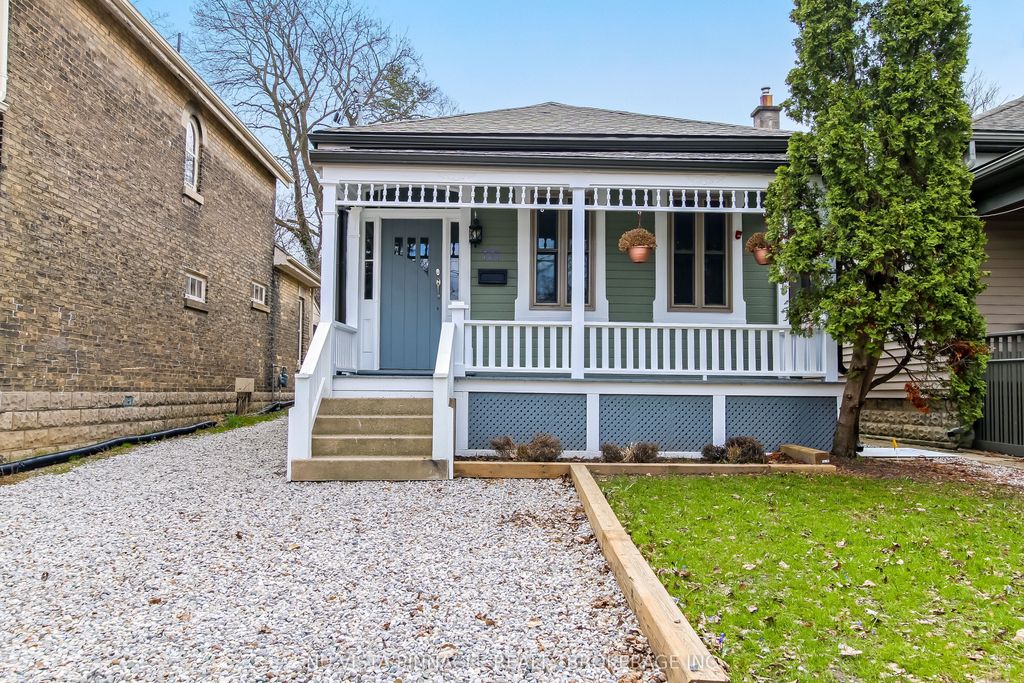 Photo of 727 Queens Avenue, London East, ON N5W 3H4 (MLS # X13210858)