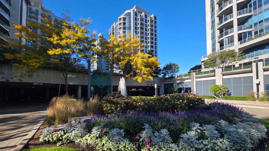 Photo of 2083 Lake Shore Boulevard #914, Toronto, ON M8V 4G2 (MLS # W13878316)