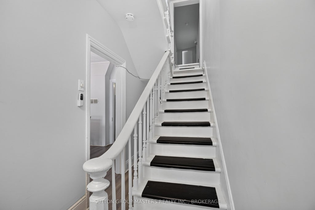 Photo of 378 Barrie Street, Kingston, ON K7K 3T4 (MLS # X13419790)