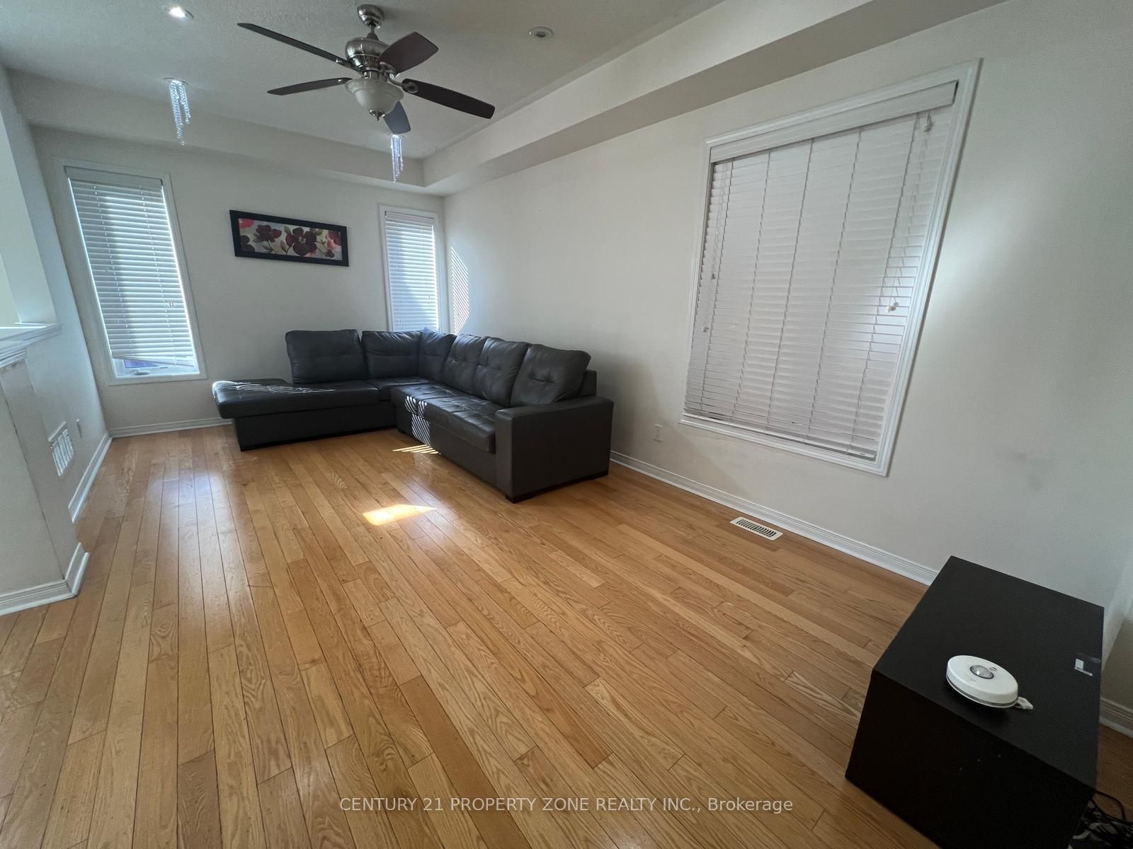 42 Arrowstone Court