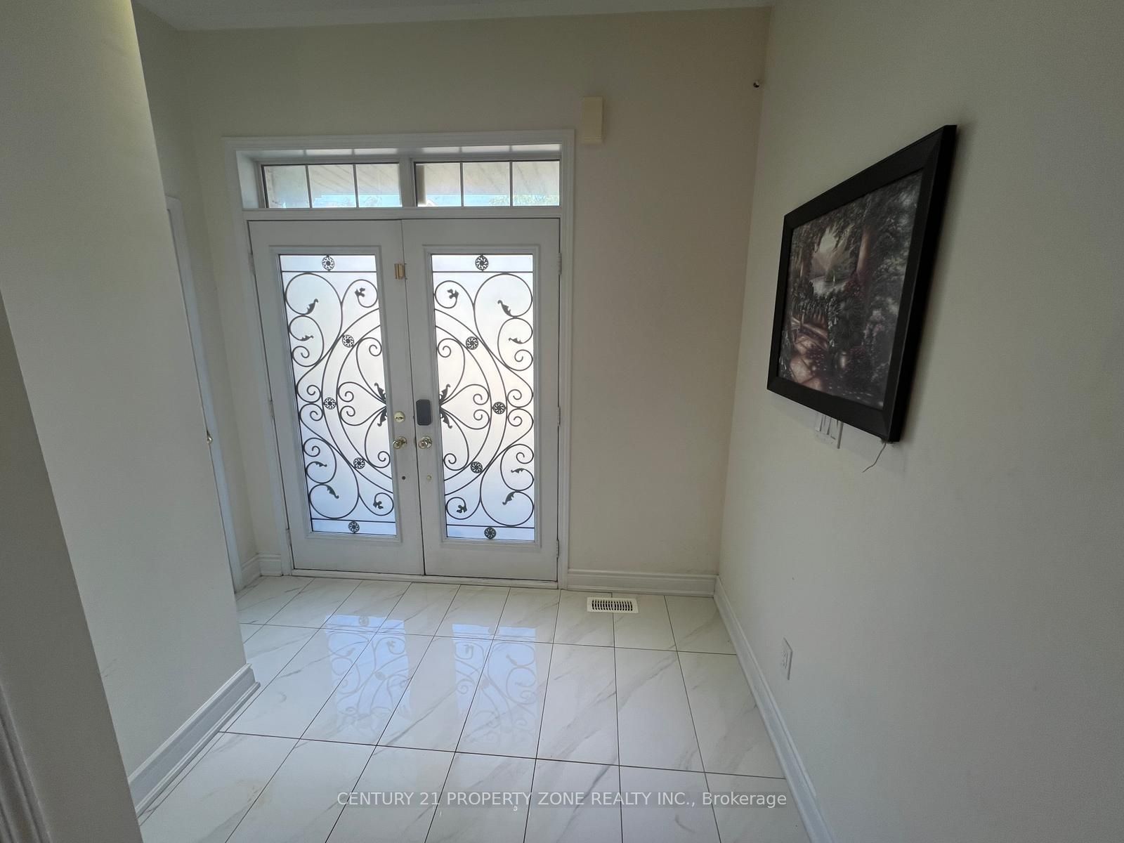 42 Arrowstone Court