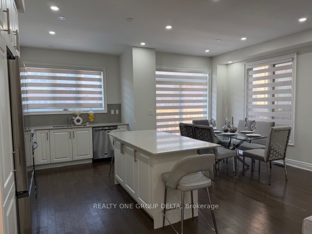 6 Quinton Ridge .