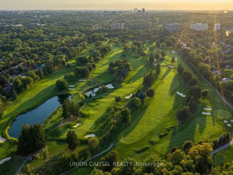 399 Royal Orchard Boulevard 19 Markham ON L3T 4Y9