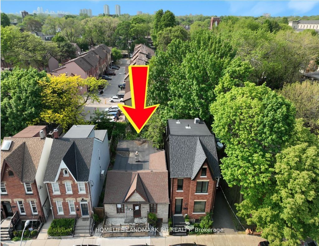 Photo of 70 Allen Avenue, Toronto, ON M4M 1T4 (MLS # E12270321)