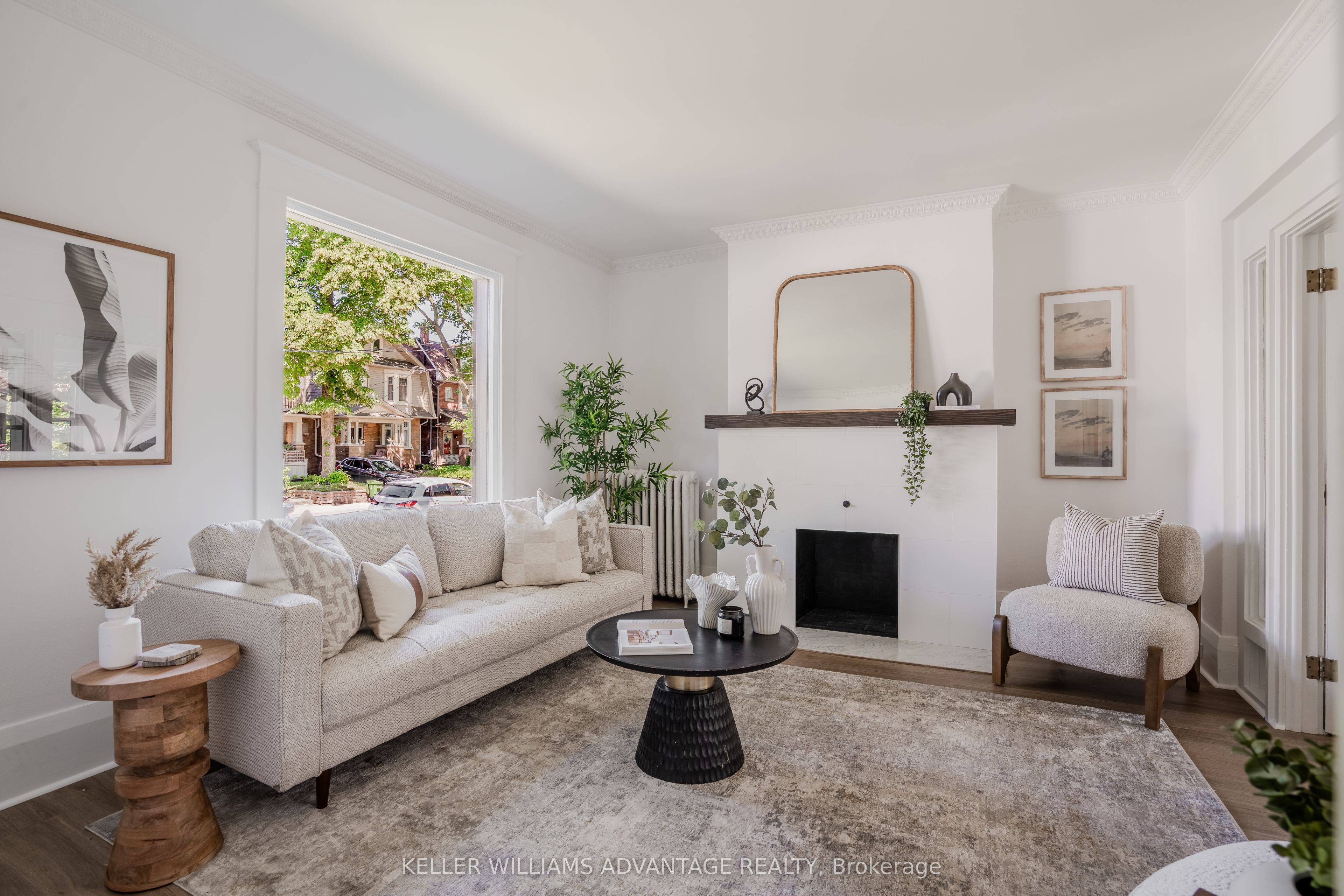 3 Columbine Avenue