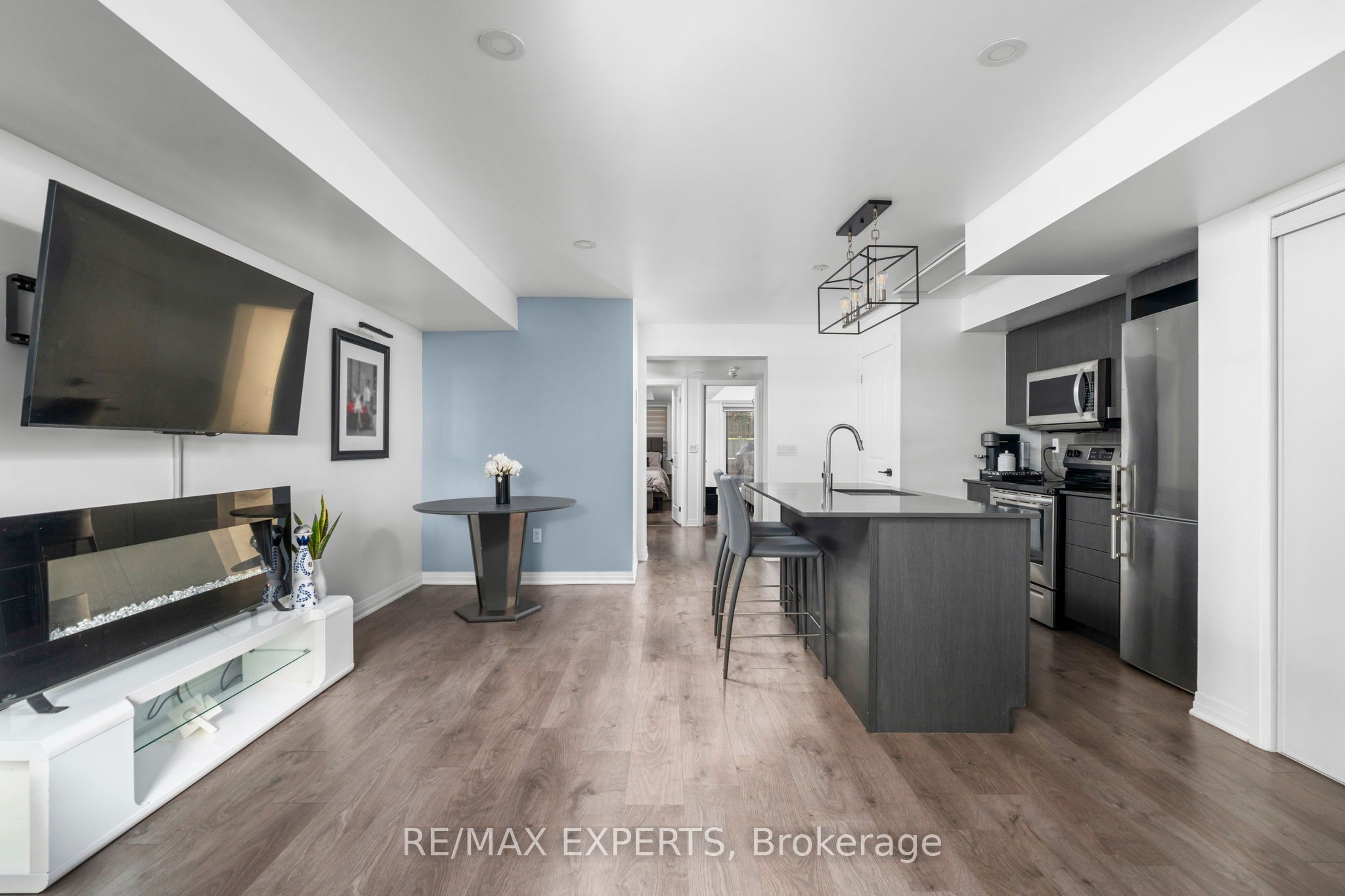 142 William Duncan Road 1