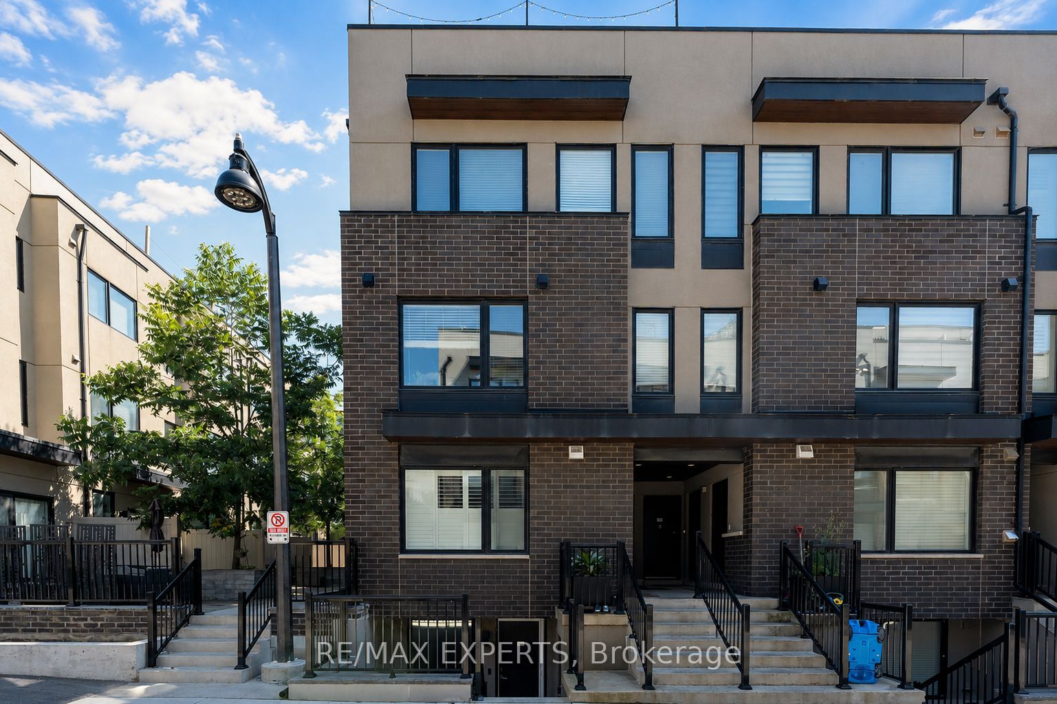 142 William Duncan Road 1