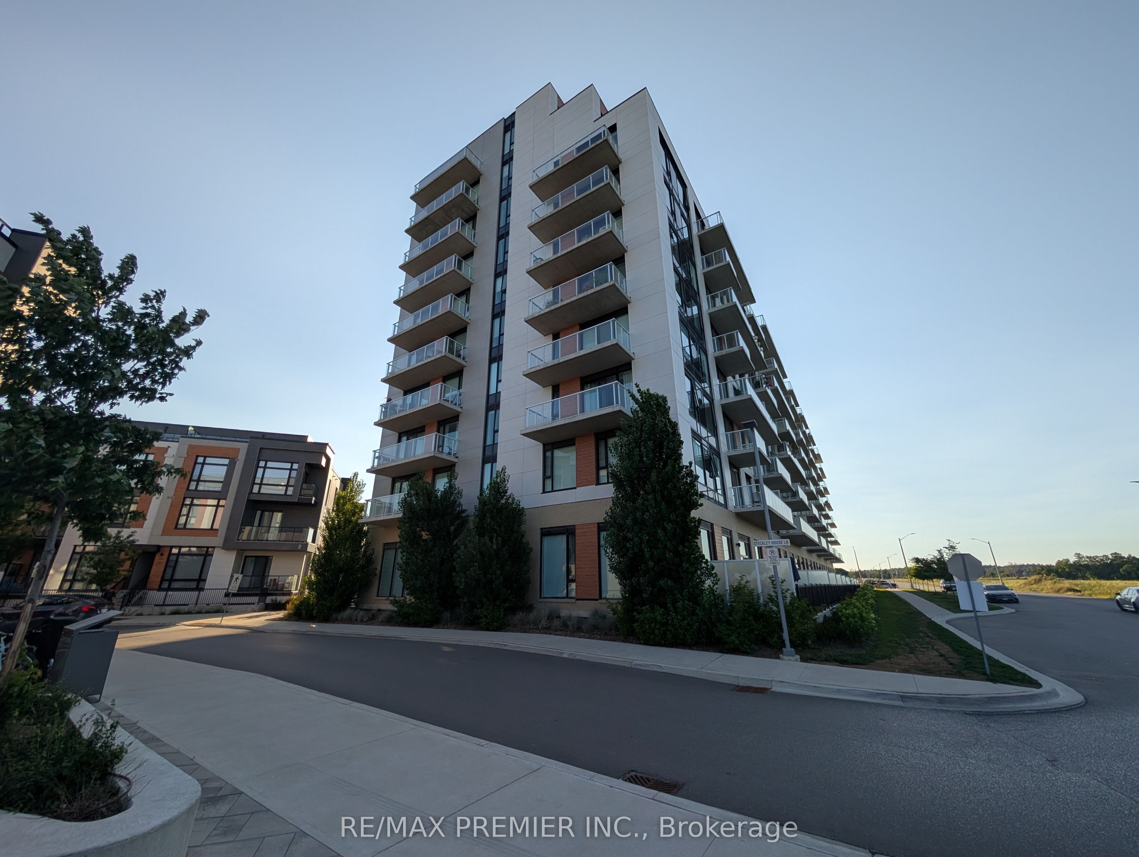 6 David Eyer Road 811