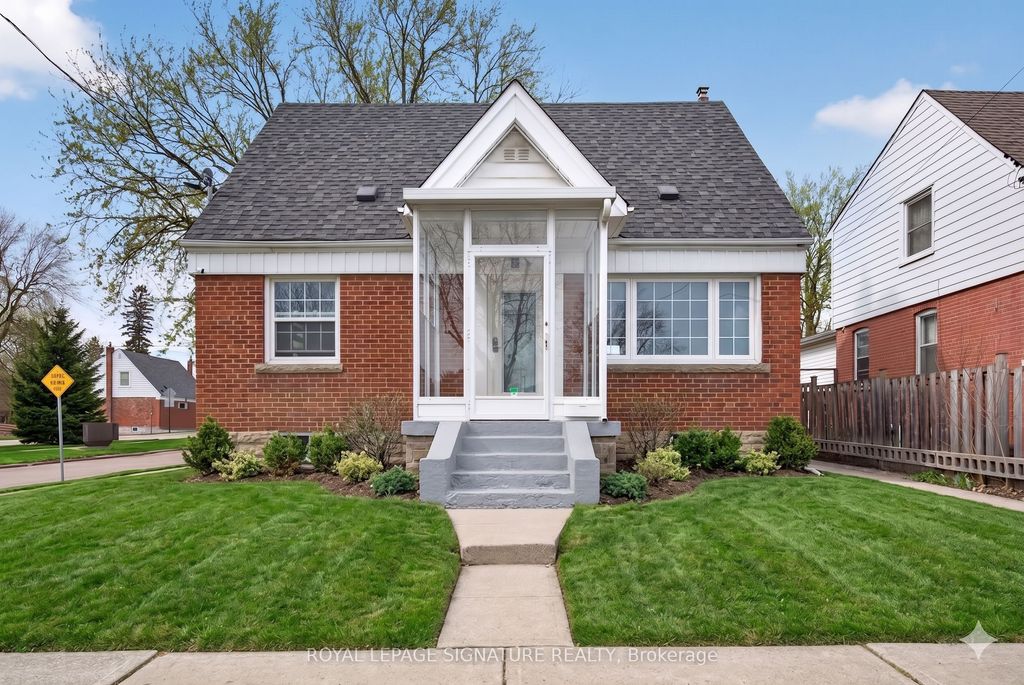 Photo of 3244 St Clair Avenue E, Toronto, ON M1L 1V8 (MLS # E13028288)