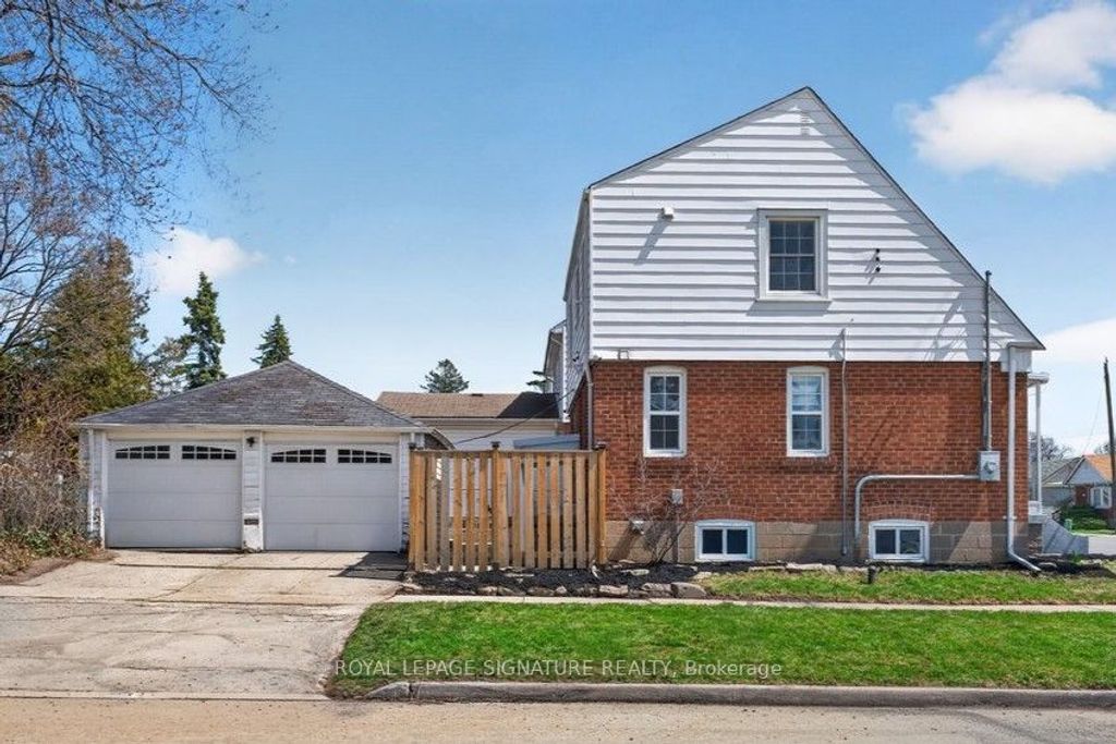 Photo of 3244 St Clair Avenue E, Toronto, ON M1L 1V8 (MLS # E13028288)