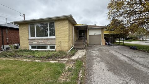 422 Lynett Crescent Richmond Hill ON L4C 2V7