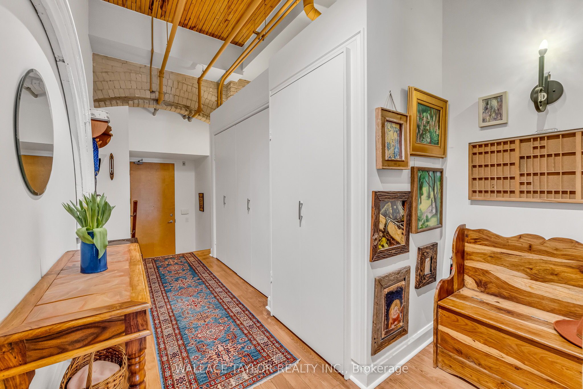 993 Queen Street W 208