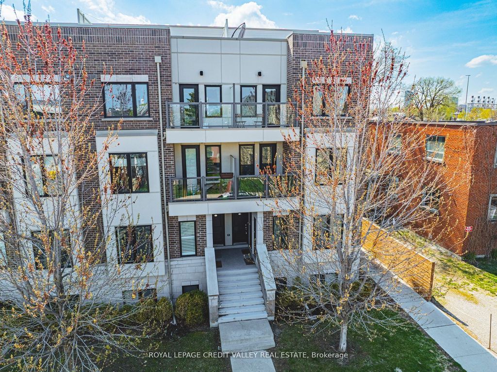 Photo of 256 Royal York Road E #116, Toronto, ON M8V 1Y8 (MLS # W12401932)