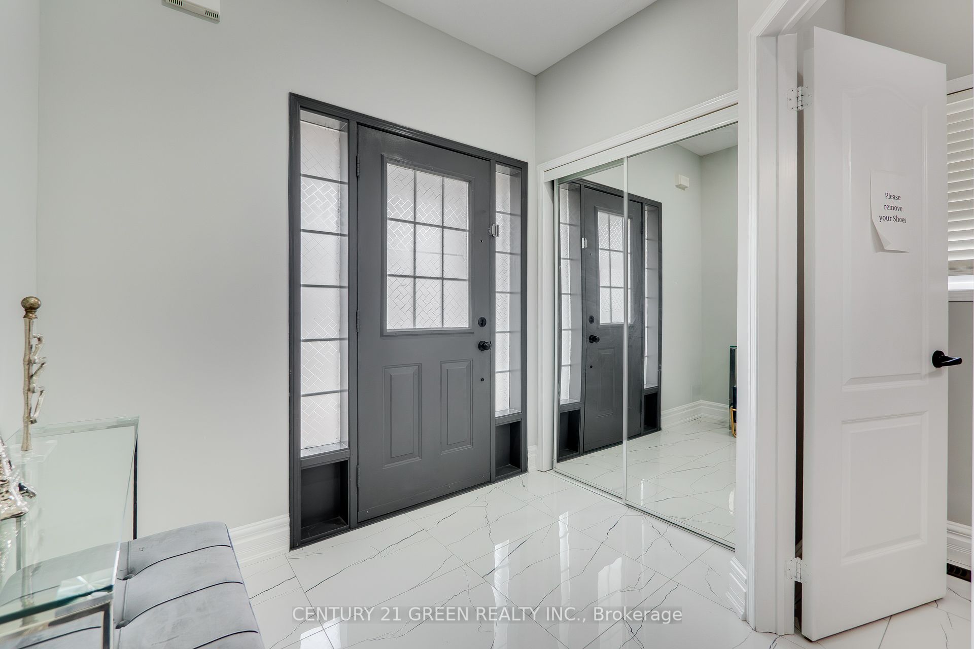 3873 Brinwood Gate