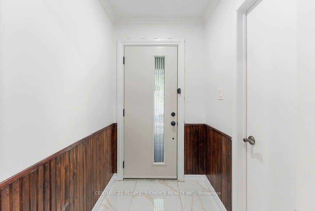 Photo of 4053 Trapper Crescent, Mississauga, ON L5L 3A7 (MLS # W13712116)