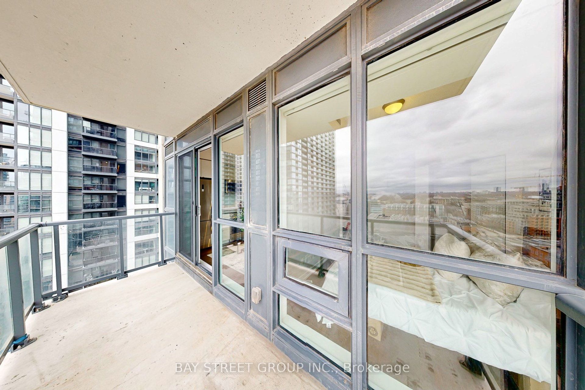 49 East Liberty Street 1410