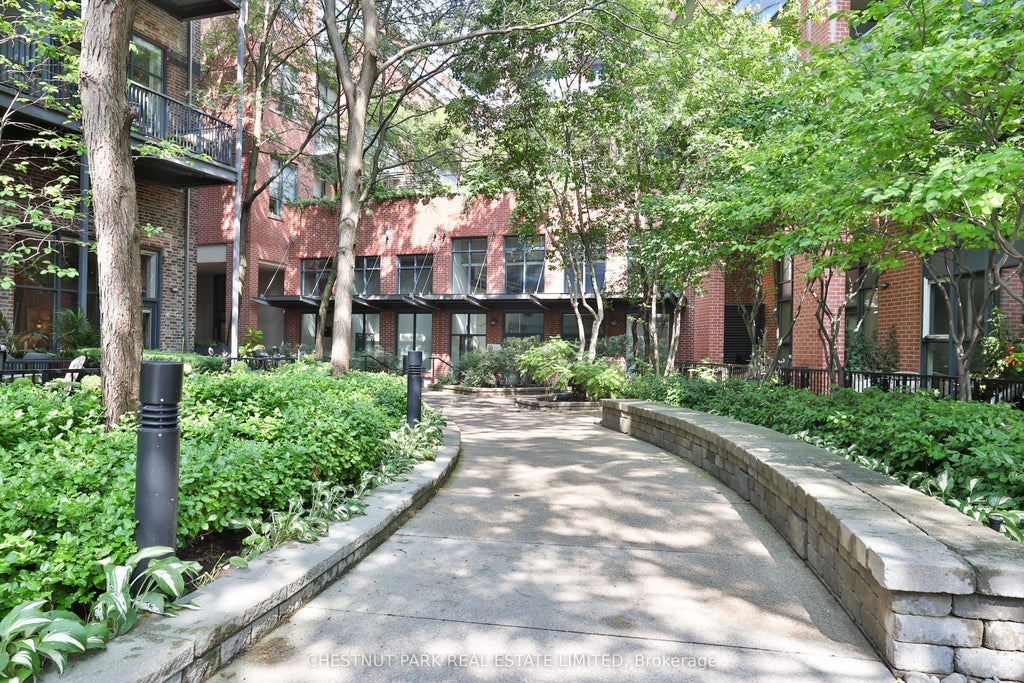 Photo of 369 Sorauren Avenue #414, Toronto, ON M6R 3C2 (MLS # W13754626)