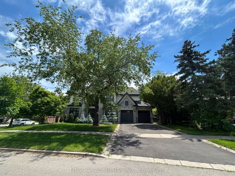 2194 Elmhurst Avenue Oakville ON L6J 5G2