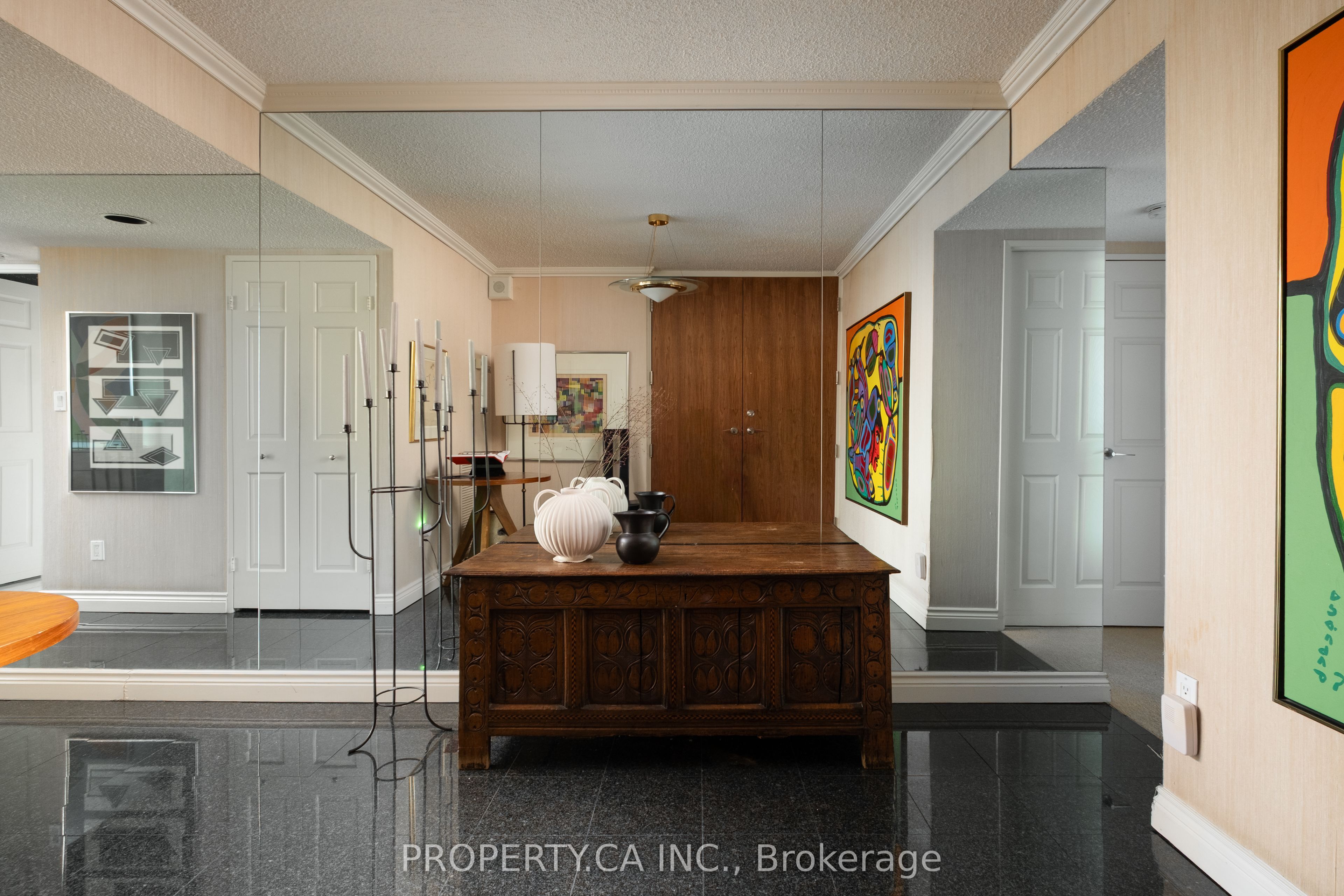 66 Collier Street 10B