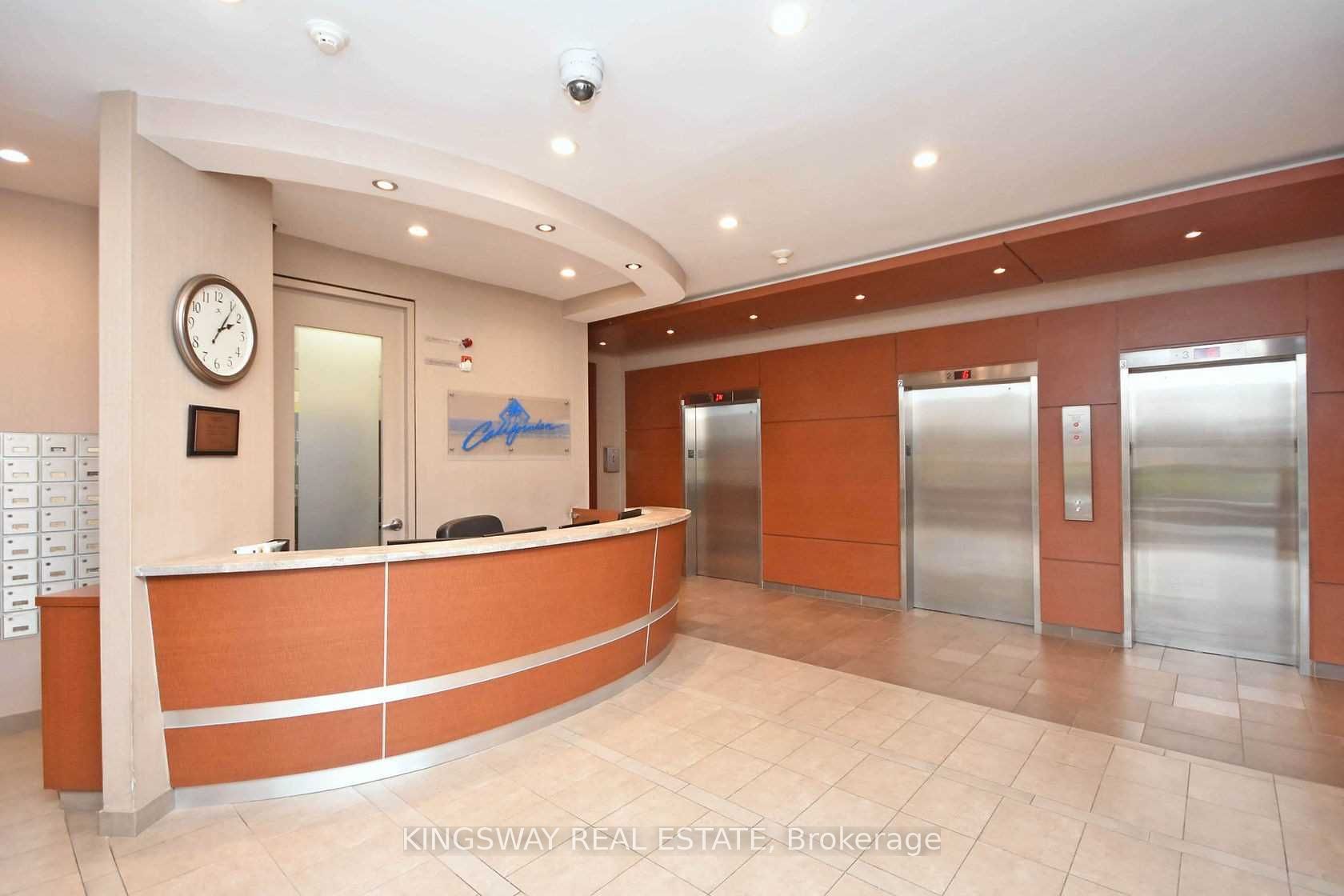 50 Kingsbridge Garden Circle 905