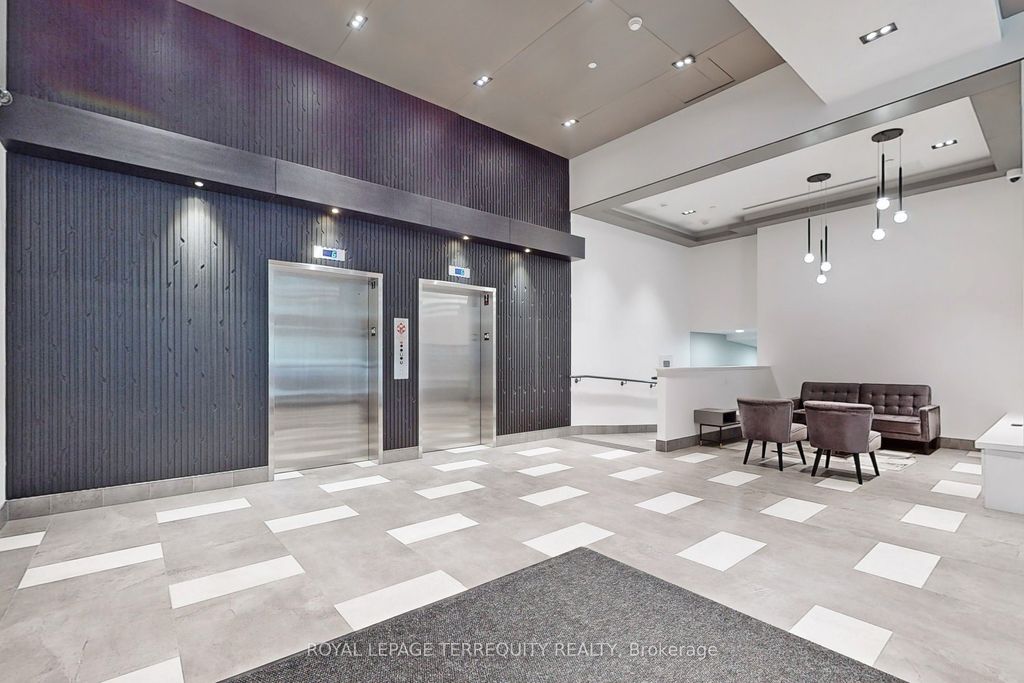 Photo of 840 St Clair Avenue W #612, Toronto, ON M6C 0A4 (MLS # C12412911)