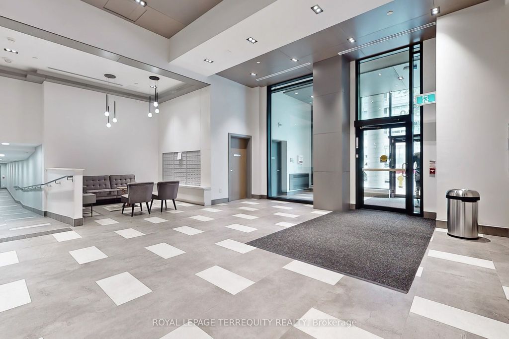 Photo of 840 St Clair Avenue W #612, Toronto, ON M6C 0A4 (MLS # C12412911)