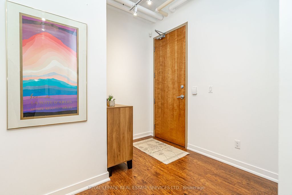 Photo of 2 Fieldway Road #206, Toronto, ON M8Z 0B9 (MLS # W13122990)