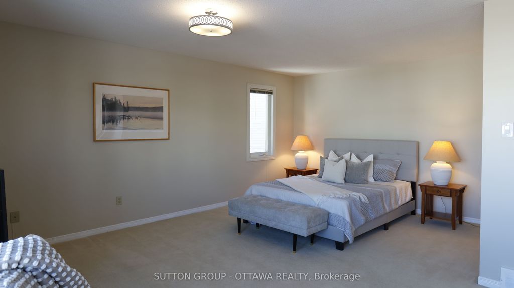 Photo of 22 Appaloosa Drive N, Kanata, ON K2M 1N7 (MLS # X12751636)