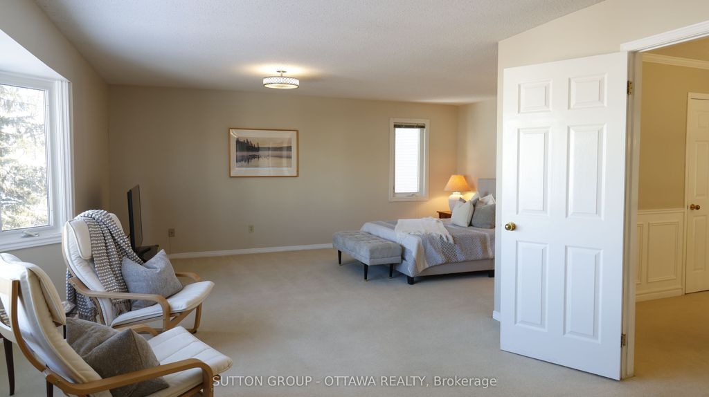 Photo of 22 Appaloosa Drive N, Kanata, ON K2M 1N7 (MLS # X12751636)