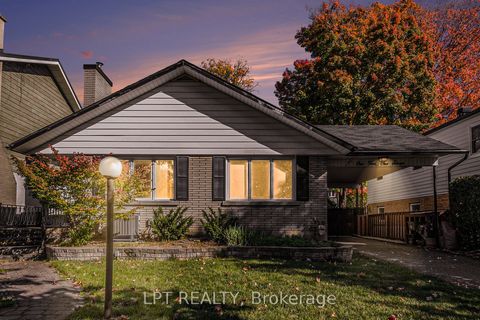 Photo of 1517 Caverley Street, Alta Vista and Area, ON K1G 0X9 (MLS # X12464551)