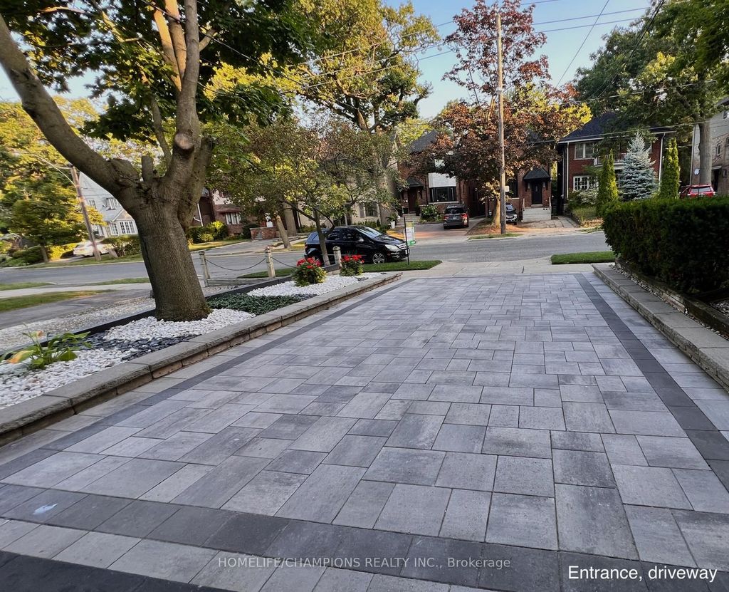Photo of 291 St Clair Avenue E, Toronto, ON M4T 1P3 (MLS # C12422950)