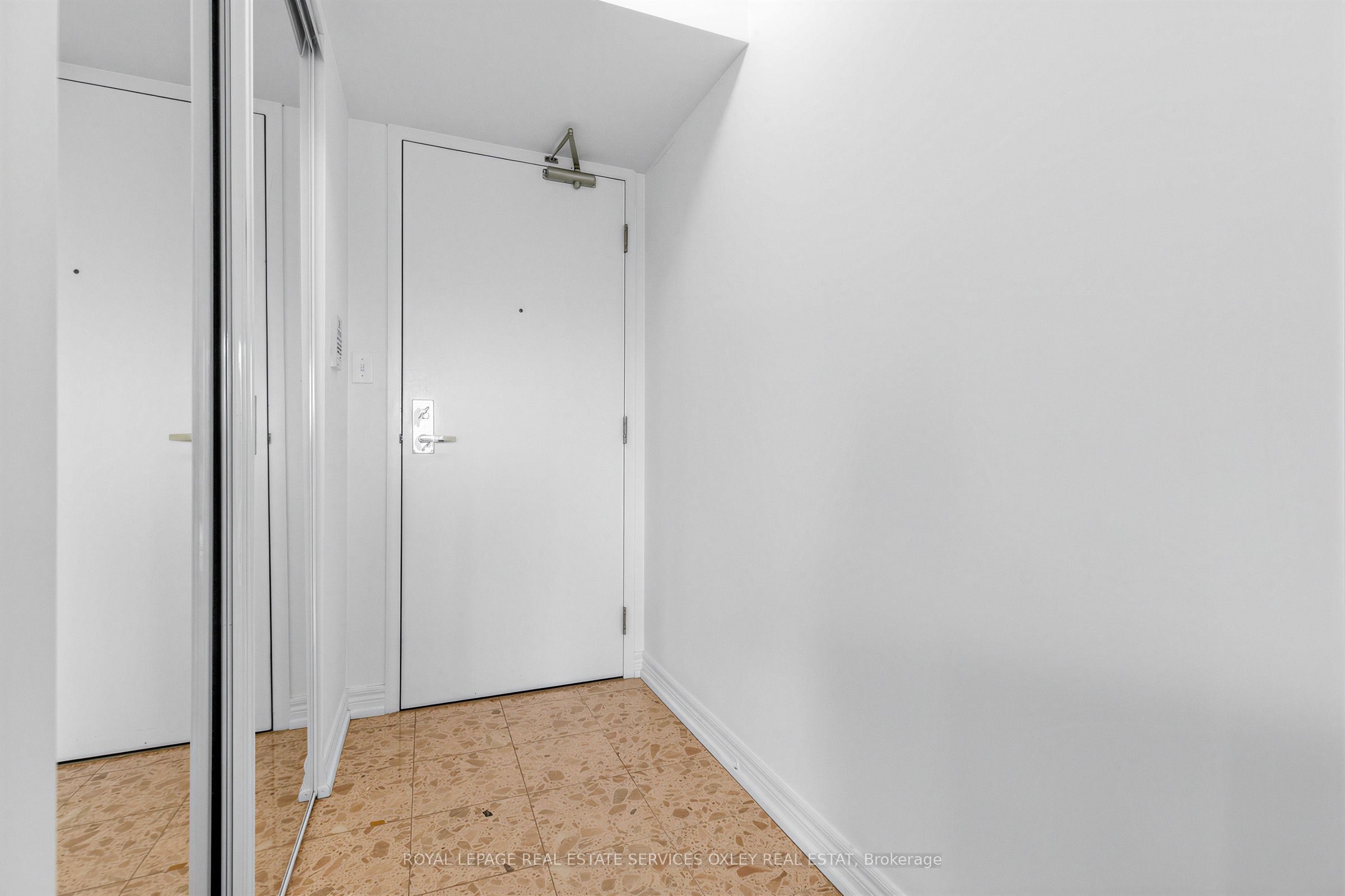 35 Merton Street 1705