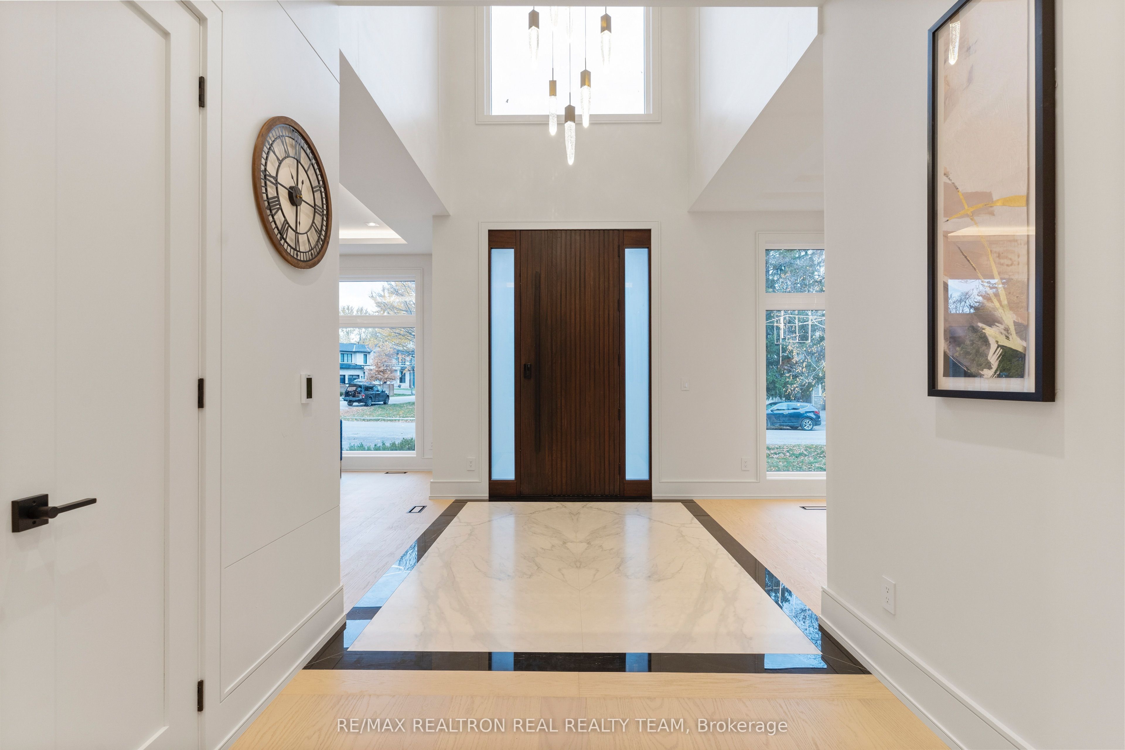 1362 Sedgewick Crescent