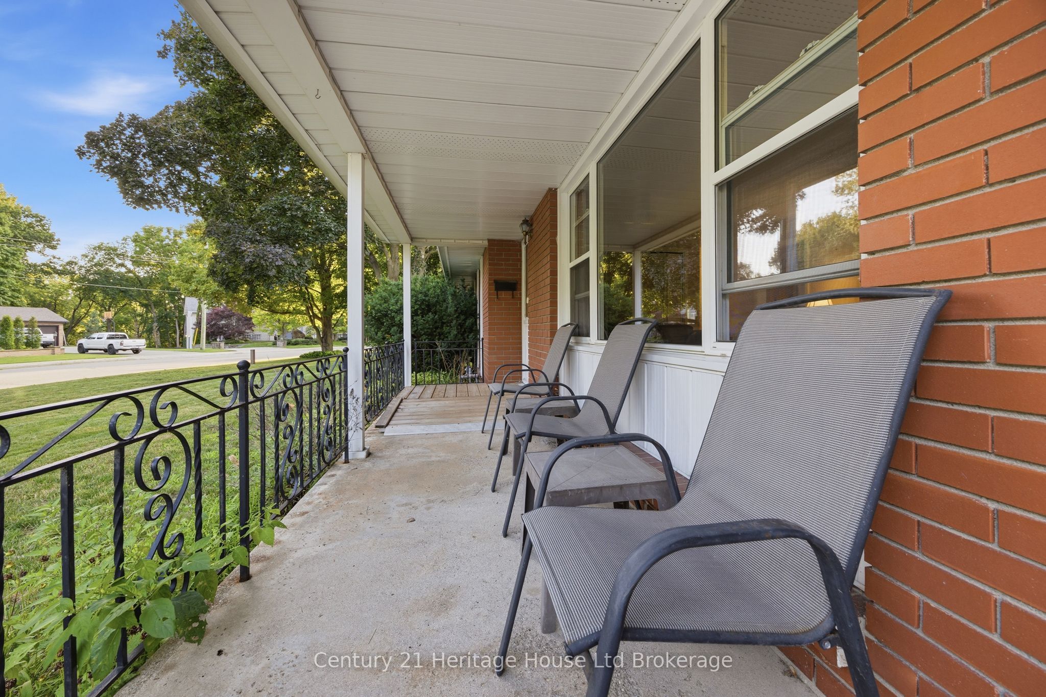 54 Glendale Drive